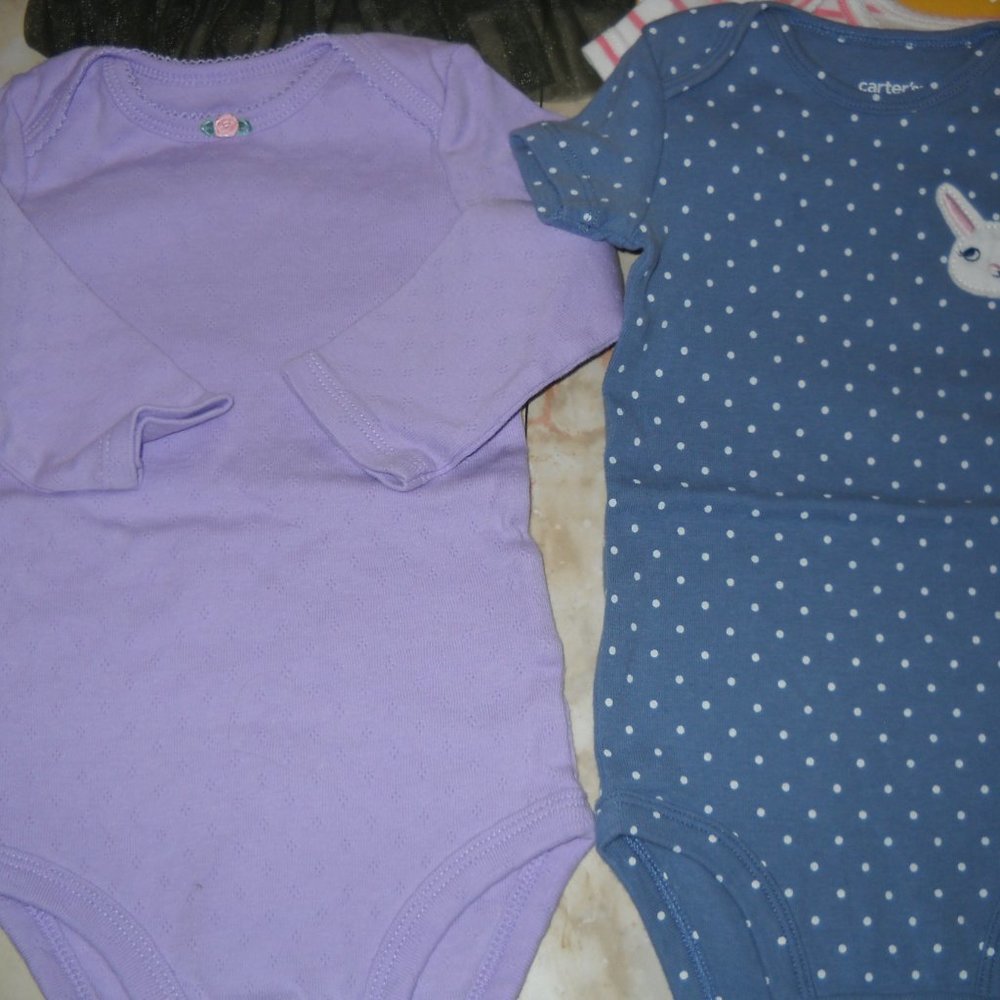 13 PIECE INFANT GIRLS SIZE 6 to 9 MONTHS - Picture 5 of 7